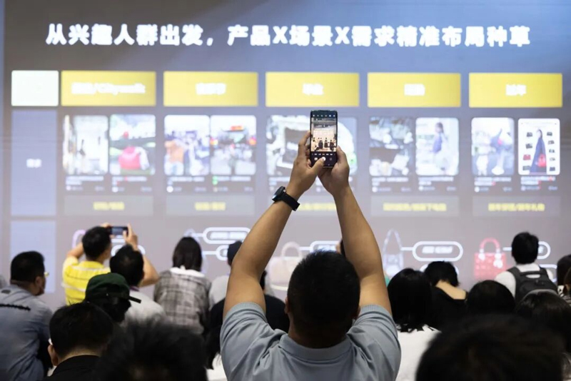 聚势广州,向上共生! 2026大湾区(国际)服装及时尚生活展览会提质升维!
