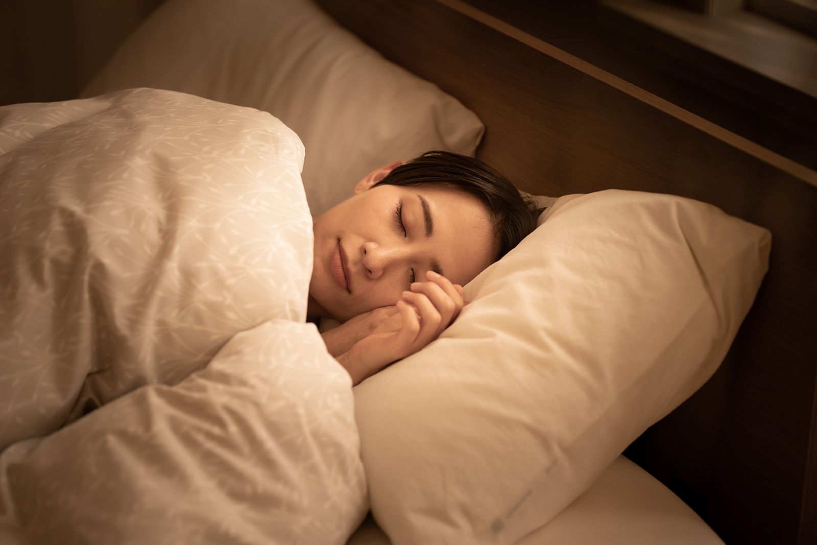 良質な睡眠を取るためのコツと寝つきが良くないと感じたときに試してほしい方法 | 健康食品・サプリメント通販のハウスダイレクト